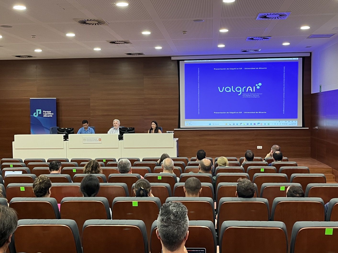ValgraAI y el Instituto Universitario de Investigación Informática estrechan lazos para investigar y formar en inteligencia artificial